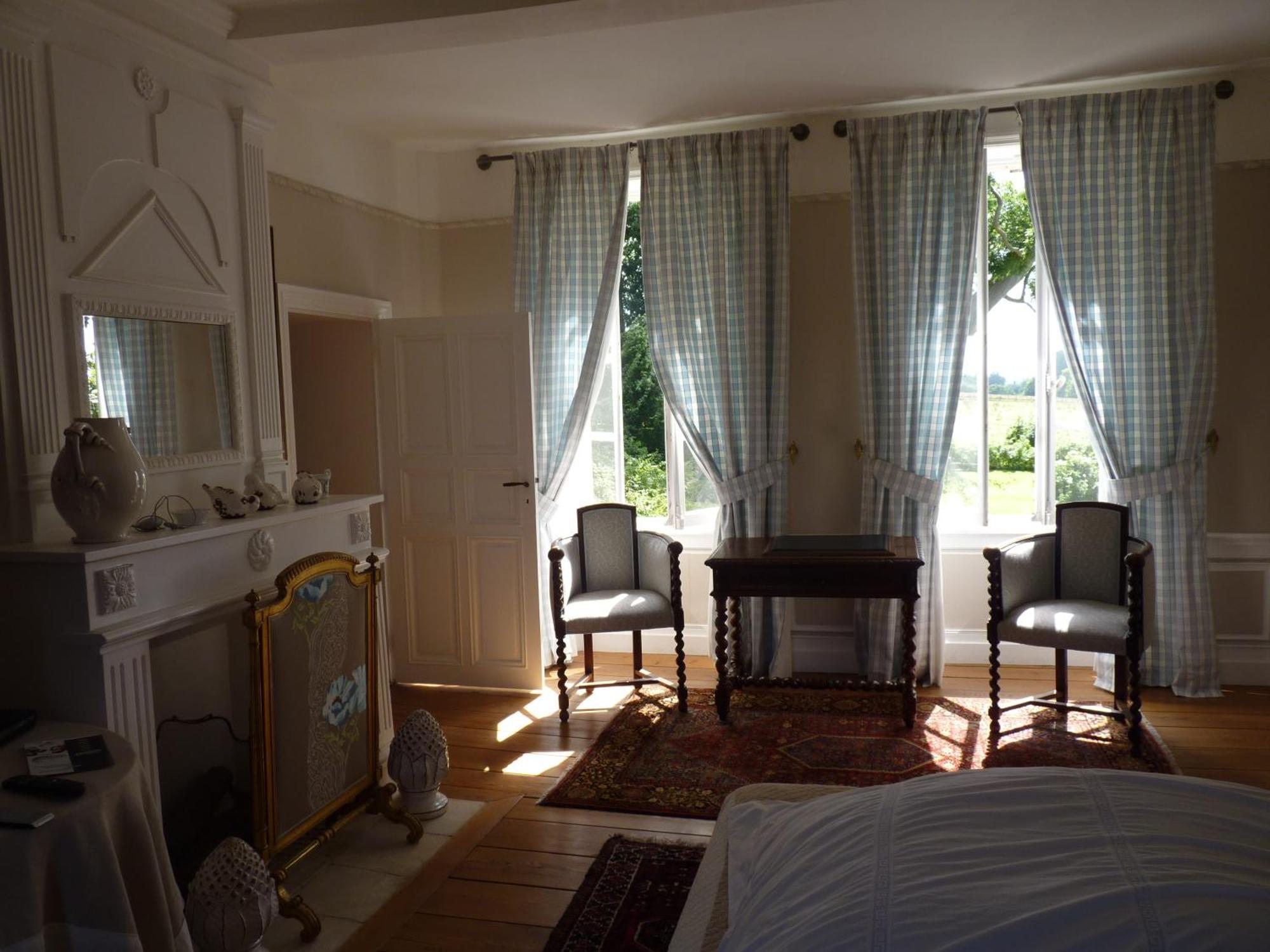 Chambres D'Hotes Le Petit Sully Sully  Exteriér fotografie